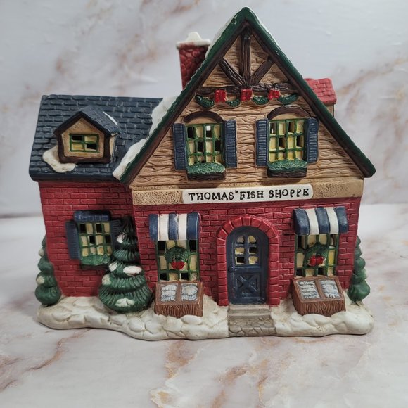 Village Square Thomas' Fish Shoppe Christmas Vintage 1995 - Picture 1 of 8